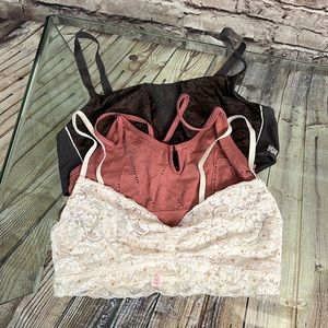 Natori, Danskin and xhileration ( 3 bras)